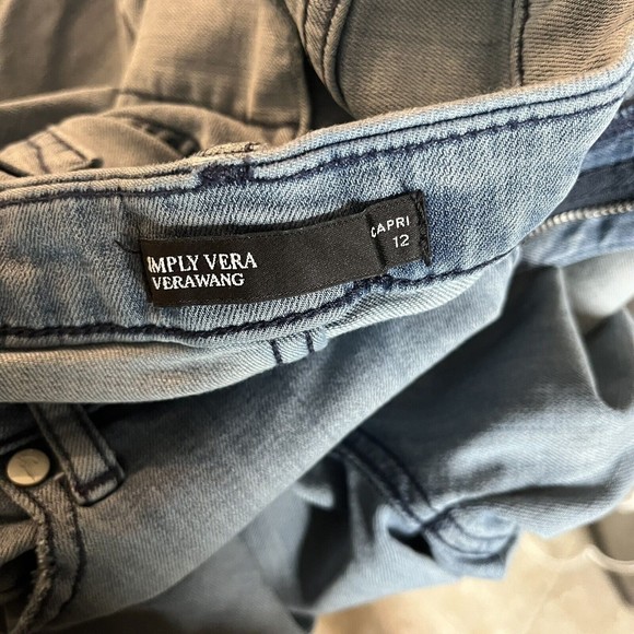 Simply Vera Vera Wang Skinny Jeans Embroidered Women Size 12 Capri Light Denim - Picture 10 of 11